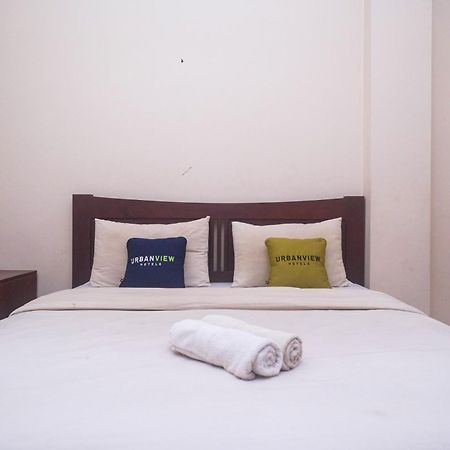 Urbanview Hotel Pondok Anggun Yogyakarta By Reddoorz Maguwo Exterior photo