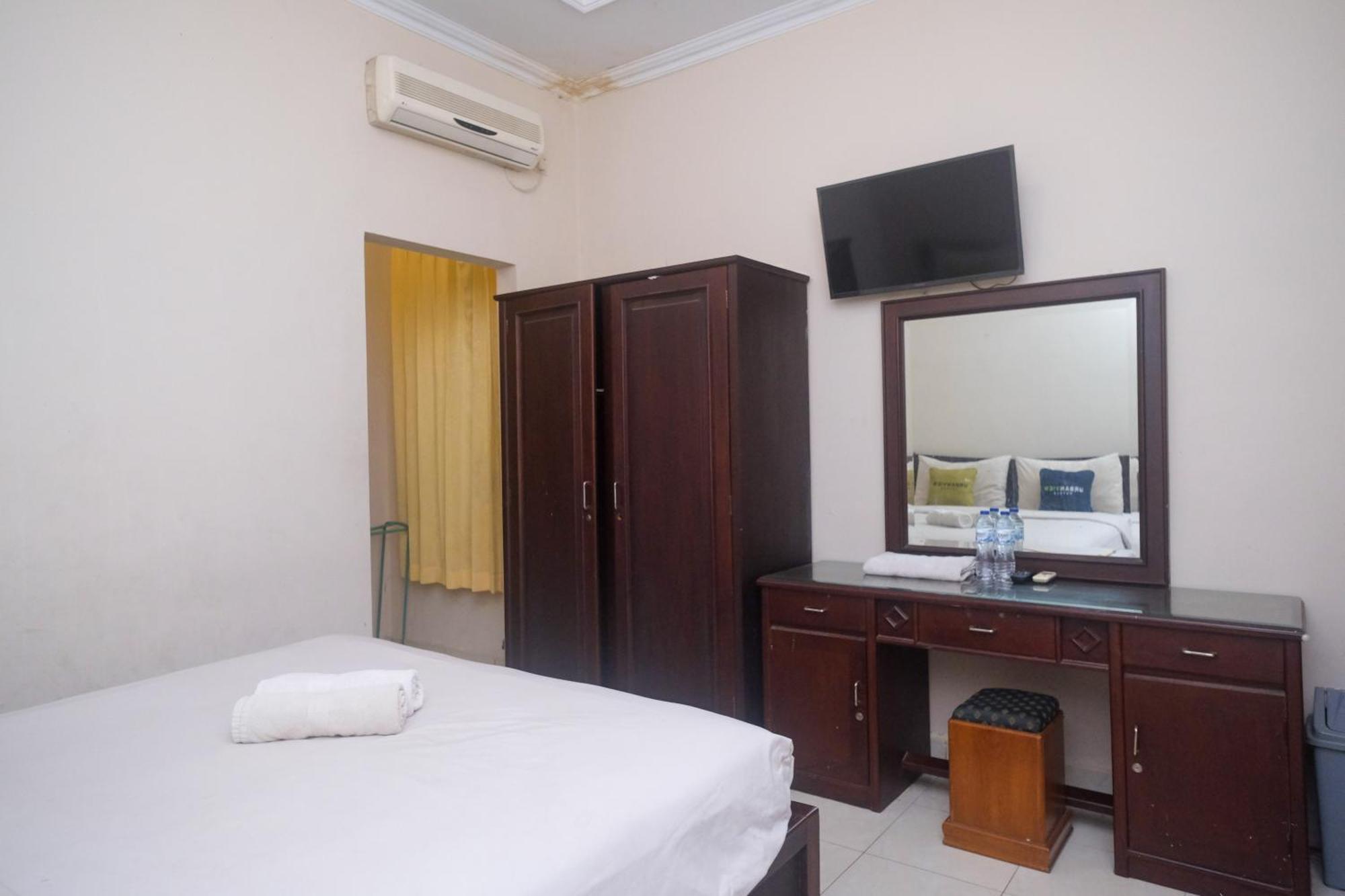 Urbanview Hotel Pondok Anggun Yogyakarta By Reddoorz Maguwo Exterior photo