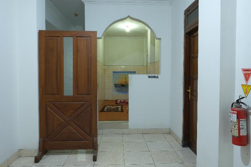 Urbanview Hotel Pondok Anggun Yogyakarta By Reddoorz Maguwo Exterior photo